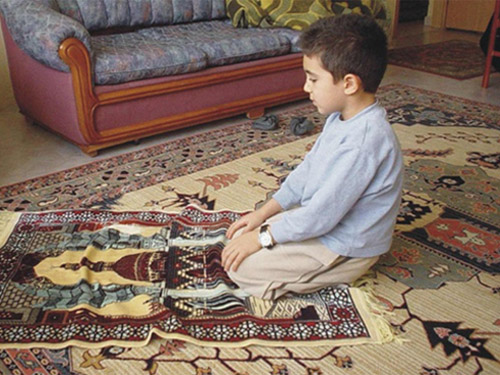 راه کارهای عملی در تشویق کودکان به نماز