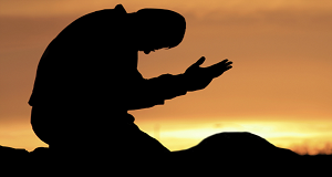  عضو هیئت علمی جامعه‌المصطفی: "نماز" مهم‌ترین درس اباعبدالله(ع) برای نسل جوان از قیام عاشورا است 