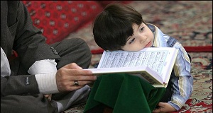 بررسی نقش والدین در هدایت فرزندان به نماز جماعت و مسجد