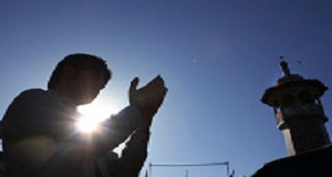  استاندار خراسان شمالی تأکید کرد: حضور پررنگ دانش‌آموزان برای برگزاری نماز جماعت در مدارس 