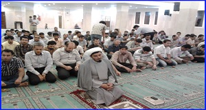 امام جماعت مهمترین نقش را در جذب جوانان به مسجد ایفا می کند