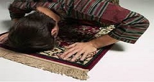 تجلی انواع نماز در شعر و متون ادب فارسی