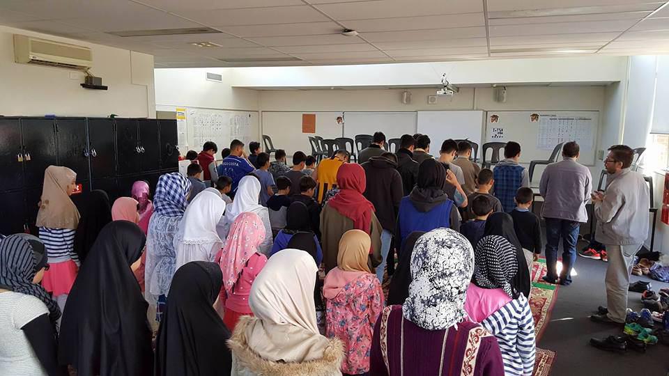 ترویج فرهنگ نماز در بین دانش‌آموزان استرالیایی