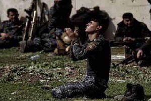 نماز سرباز عراقی 