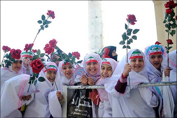 راه هاي توسعه و ترويج فرهنگ اقامه نماز در بين دانش آموزان دختر دبيرستان هاي شهر تهران