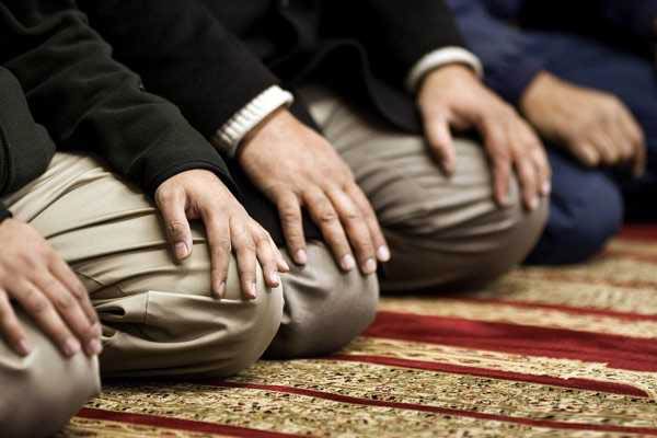 بررسي معاني و مخاطبان سلام نماز