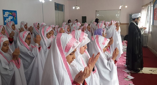 نماز جماعت در مدارس برخوار