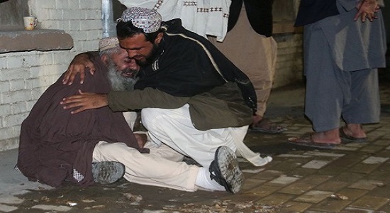 کشته شدن ۱۵ نمازگزار در حمله انتحاری به مسجد پاکستان