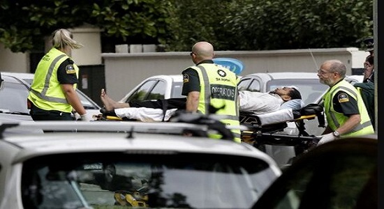 در رادیو نیوزیلند خبرنگاران از حمله به مساجد می‌گویند