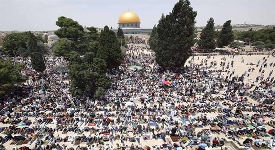 برگزاری مراسم نماز جمعه در مسجدالاقصی با حضور هزاران فلسطینی