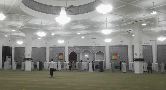 از سرگیری نمازهای یومیه در مساجد عمان و بازگشایی بیش از ۷۰۰ مسجد در عمان