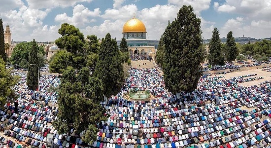 اقامه نماز جمعه ۱۵ هزار فلسطینی در مسجدالاقصی