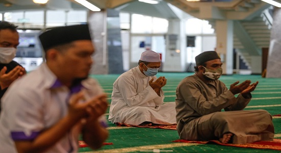 مجوز بازگشایی همه مساجد در ایالت «پنانگ» مالزی صادر شد