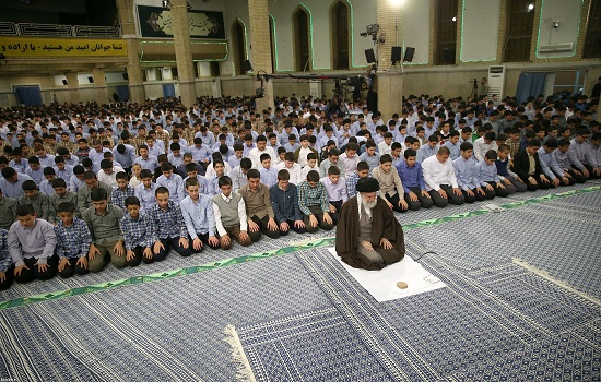 پرسمان؛ نماز قبل از سن تکلیف