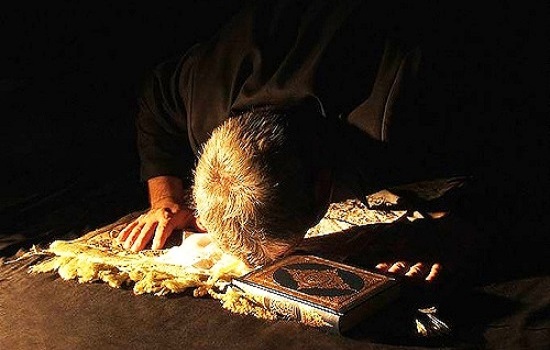 پرسمان؛ موانع حضور قلب در نماز