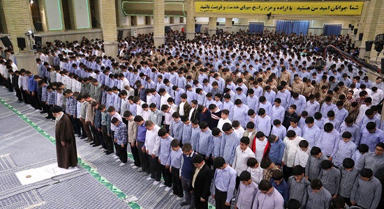 تصاویر جشن تکلیف دانش آموزان پسر در محضر رهبر معظم انقلاب