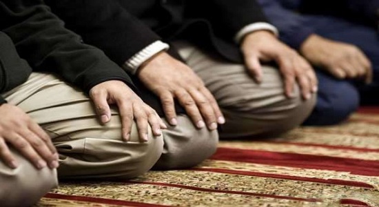 دعوای زن و شوهری در نماز