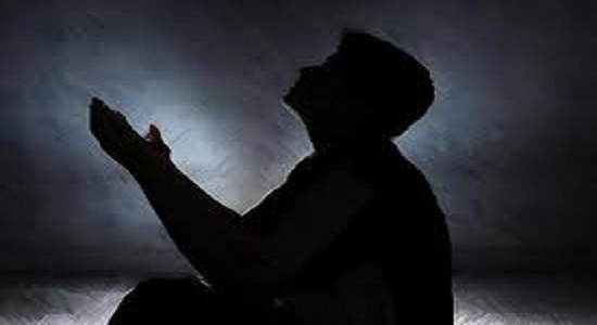 پیامد دوری از نماز شب
