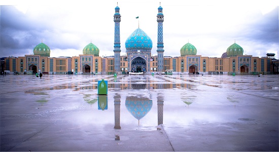 آیا نماز مسجد جمکران فقط در شب چهار شنبه است؟