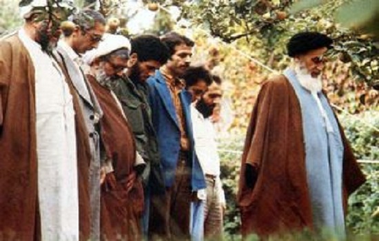 امام خمینی (ره)؛ نماز بالاترین واجب