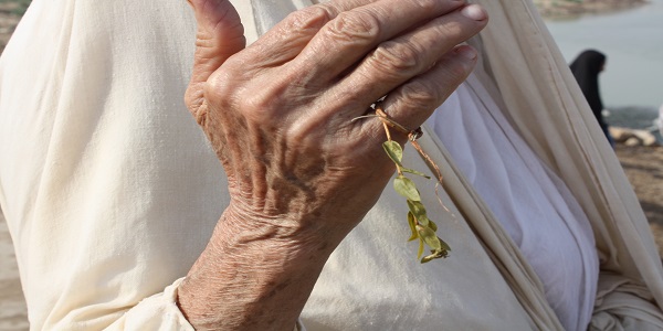 شیوه اقامه نماز در ادیان گذشته