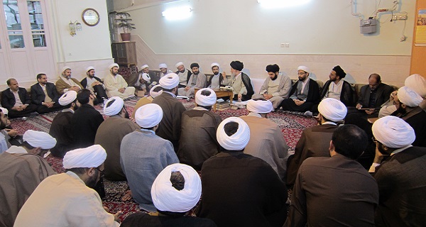 حضرت آیت الله العظمی علوی گرگانی :  باید در جامعه فرهنگ سازی شود تا مردم بفهمند نماز چه اهمیتی دارد