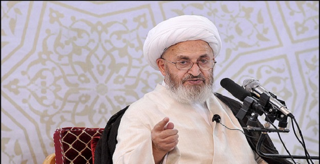 آیت‌الله سبحانی: اقامه نماز از شیوع گناهان بین مردم جلوگیری می‌کند