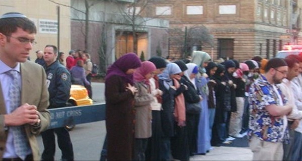 نماز خواندن یهودیان با مسلمانان در لس آنجلس