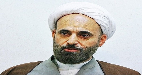  یک استاد دانشگاه:  امام جماعت درون‌گرا نباشد/مساجد تقویت شوند