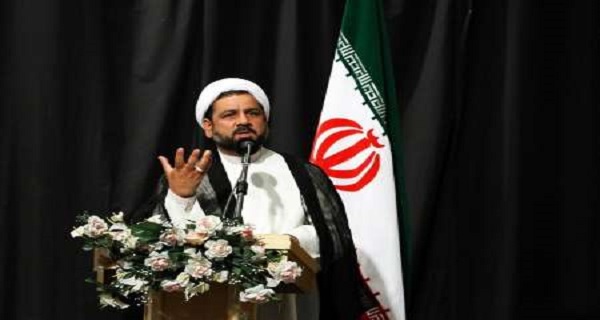 فیلم نامه ها، آثار مکتوب، محصولات فرهنگی و آثار نمایشی با موضوع نماز حمایت می شوند