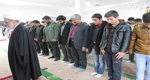 بررسی عوامل مؤثر در ترغیب دانش آموزان به نماز