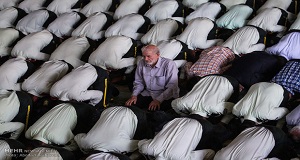  مسئول دفاتر نهاد مقام معظم رهبری در دانشگاه‌های بوشهر: کلاس‌ دانشگاه‌های استان بوشهر برای اقامه نماز اول وقت تعطیل شود 