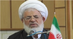 امام جمعه یزد هشدار داد شبکه‌های مجازی جوانان را از یاد خدا دور نکند