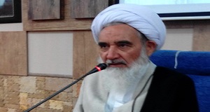 نماینده ولی فقیه در کرمانشاه : نماز محور سبک زندگی اسلامی در جامعه است