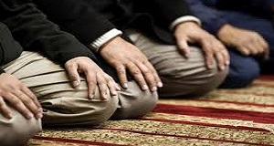 چرا باید نماز خواند و فلسفه نماز خواندن چیست؟