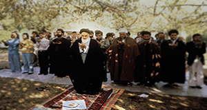 امام خميني مردي با نماز تمام
