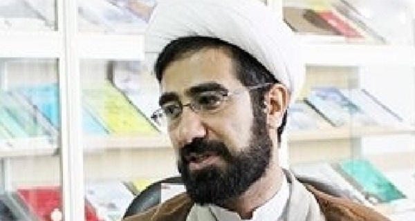 رئیس مرکز تخصصی نماز مطرح کرد: اجرای هفت هزار برنامه برای تبیین معارف نماز در کشور