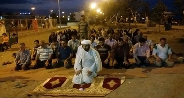 استقبال از نماز جماعت در ساحل سفیراُمید آستارا