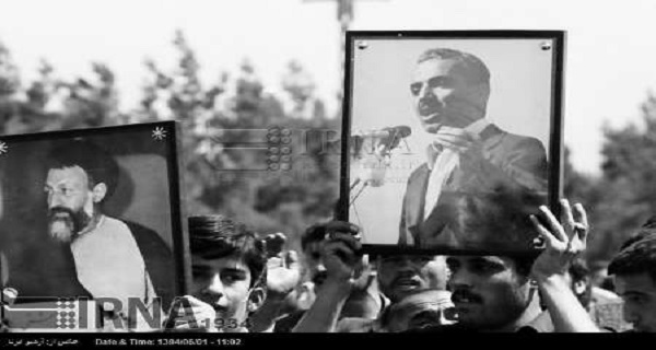 نمایشگاه عکس ایرنا همزمان با آیین نمازجمعه در مصلی تهران برگزار می شود