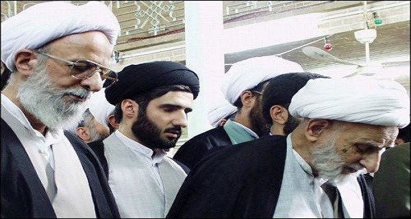 اهتمام عالمان و عارفان به نماز جماعت 