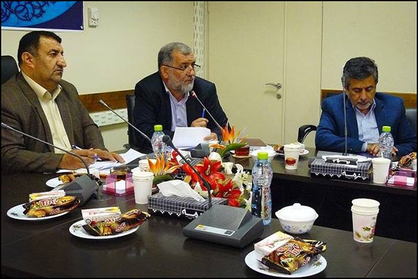 اولین جلسه هم اندیشی بیست وپنجمین اجلاس سراسری نماز با عنوان نقش نماز در کاهش آسیب های اجتماعی 