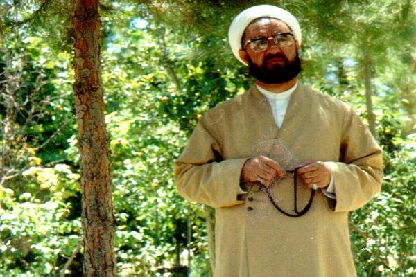 نماز شب شهید مطهری در منزل رهبر انقلاب