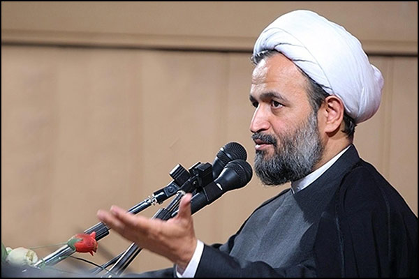 طلاب عراقی آرزوی خواندن نماز پشت سر رهبری را دارند