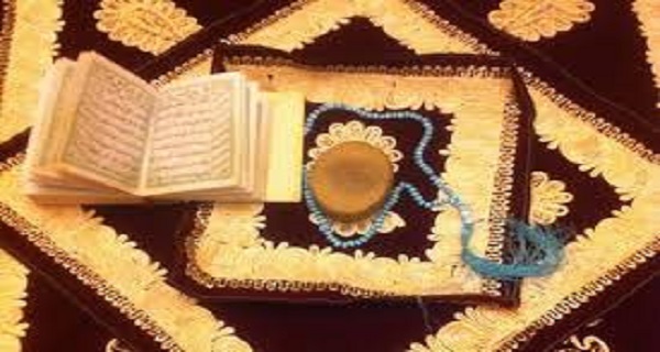 اولین نماز جماعت در مدارس استان قزوین اقامه شد 