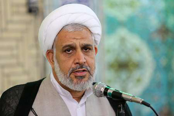 نماز از آسیب‌های اجتماعی پیشگیری می‌کند 