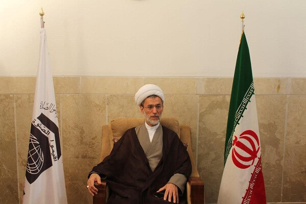 نگاه علمی به ظرفیت های نماز، آسیب های اجتماعی را کم می کند