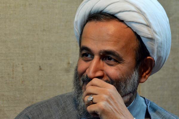 حجت الاسلام پناهیان:وقت نماز کار دیگر انجام ندهید 