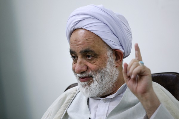 حق امور را ادا كنیم تا پشیمان نشویم / برای فعالیت‌ها نیاز به ارتباط معنوی با خدا داریم