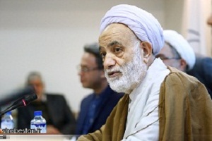 یادداشت مهم استاد قرائتی: فعالیت در فضای مجازی از منظر قرآن 