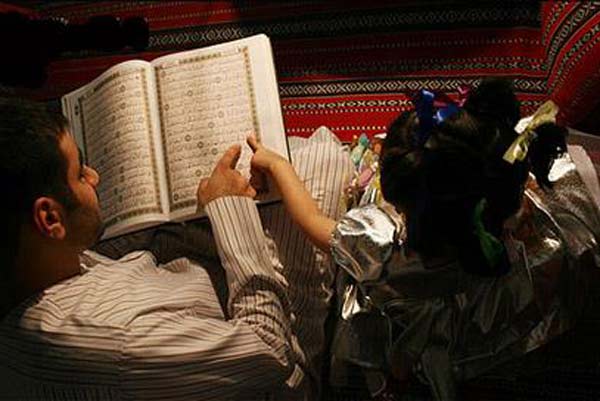نقش الگویی والدین در ترغیب فرزندان به نماز